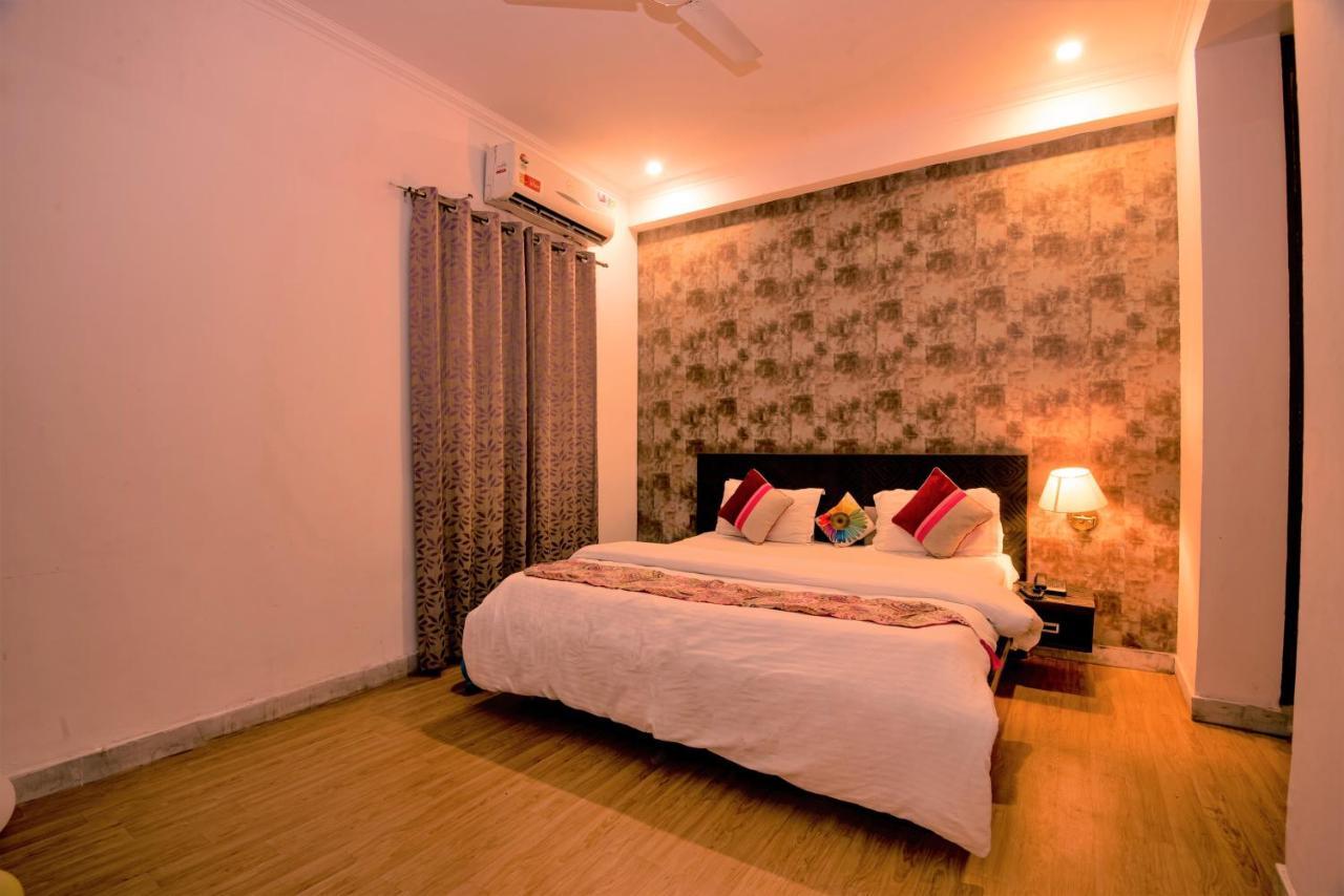 Instay - 46 Gurgaon Exterior photo