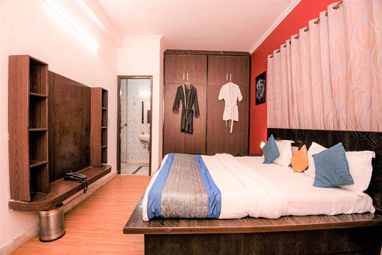 Instay - 46 Gurgaon Exterior photo