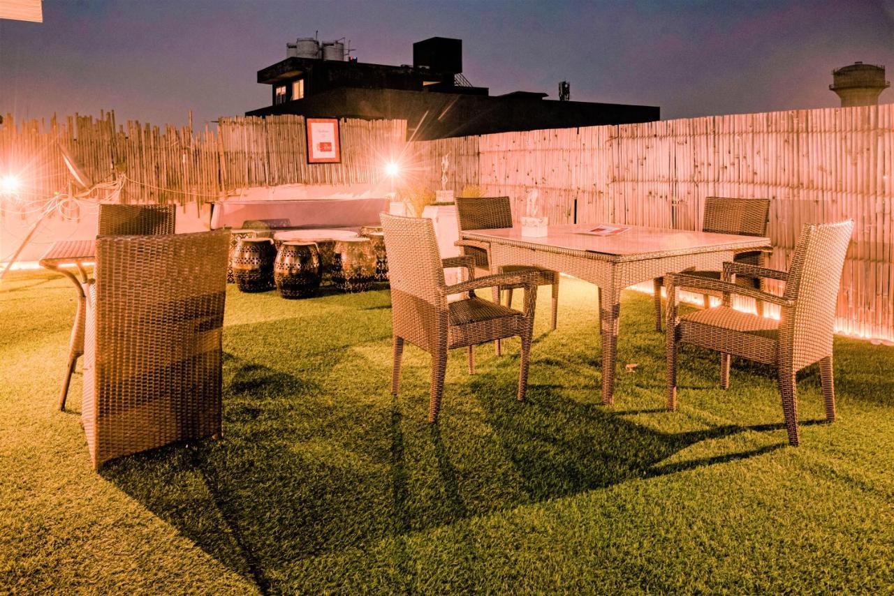 Instay - 46 Gurgaon Exterior photo