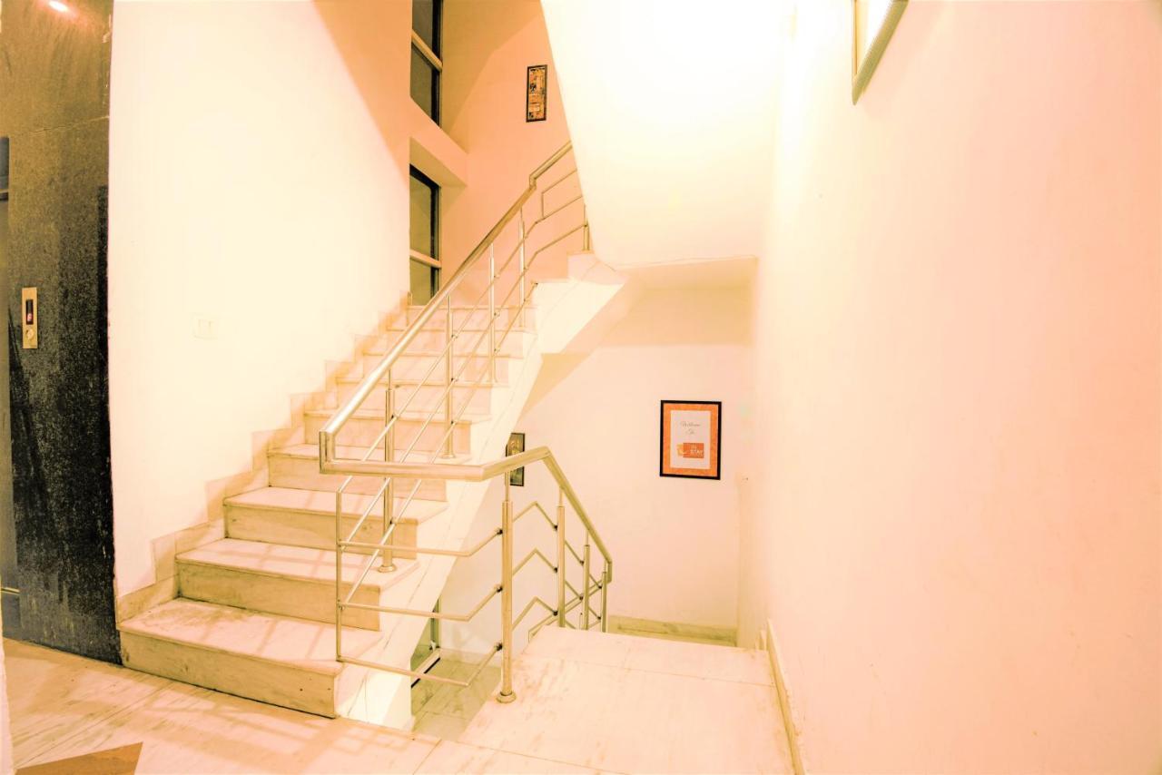 Instay - 46 Gurgaon Exterior photo