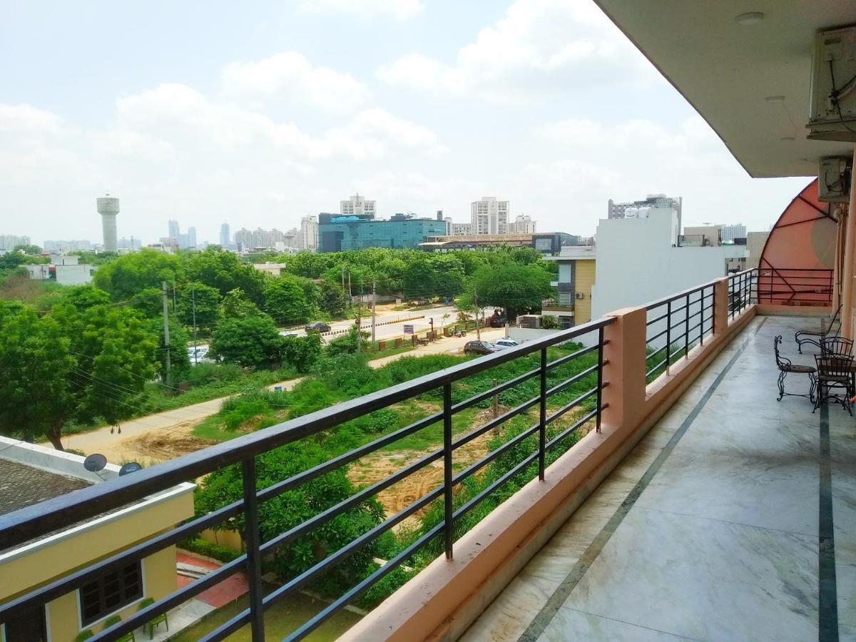 Instay - 46 Gurgaon Exterior photo
